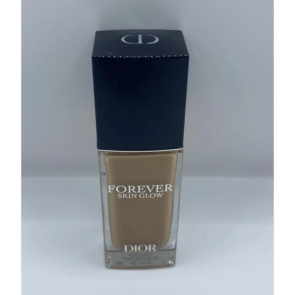 Dior  Forever Skin Glow  24hr Wear Radiant Foundation ~ 3.5N ~1oz Full Size NWOB